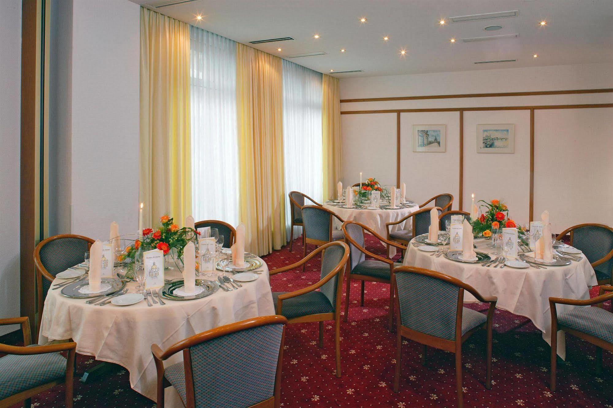 Taste Hotel Dresden-Ehemals Residenz Alt Dresde Facilidades foto
